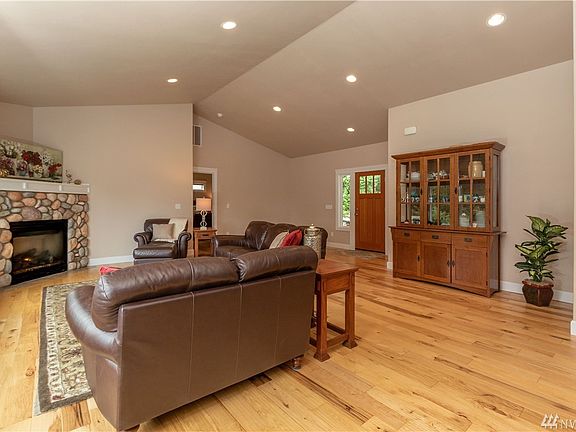 Generously sized living room on the main floor