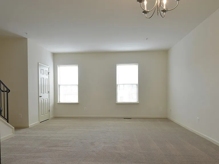 The Pointe at Manorgreen Townhomes — Photo 9