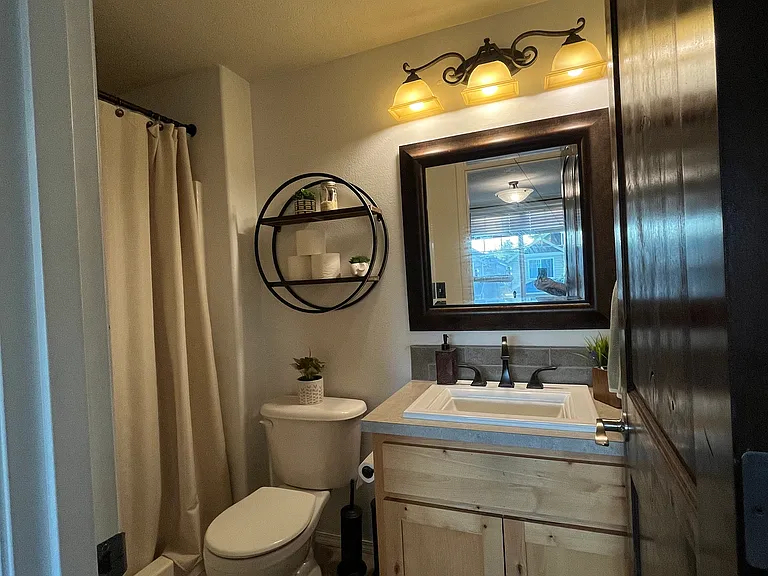925 S River St #15 — Photo 8