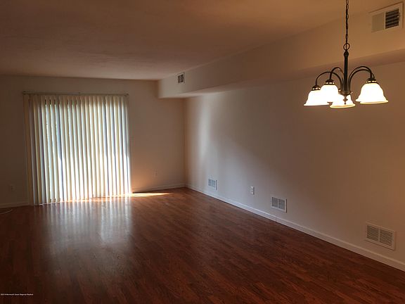 2nd image of 69 English Club Dr