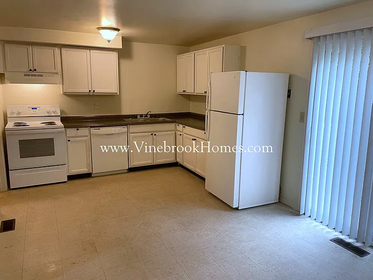 8137 Mount Aetna St — Photo 6