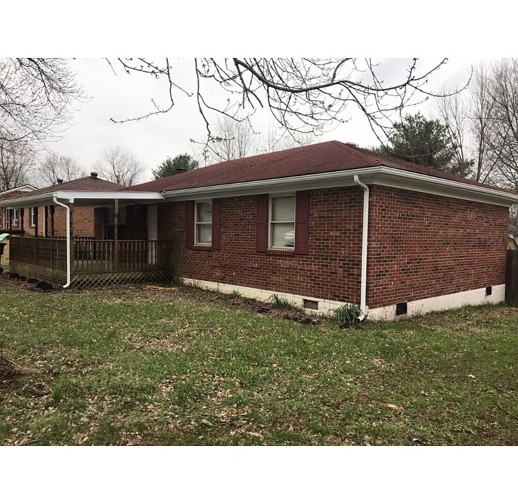 1st image of 219 Williamsburg Dr