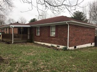 219 Williamsburg Dr, Nicholasville, KY 40356