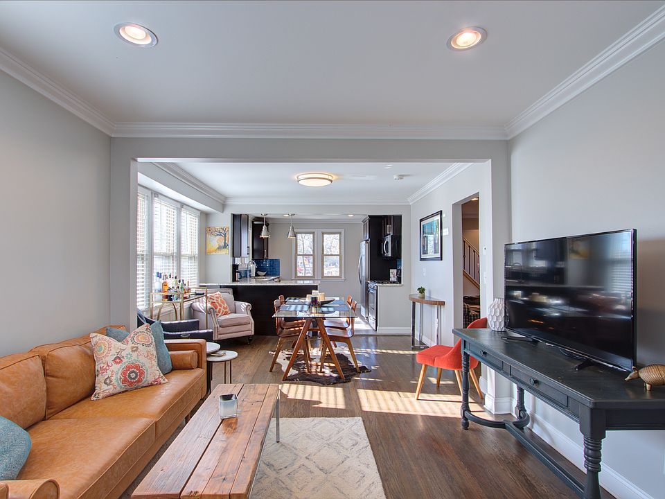 2nd image of 468 Academy Ave