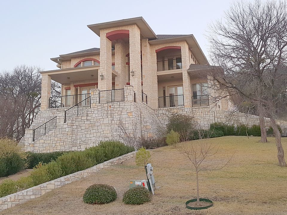 1st image of 2460 Creekwood Dr