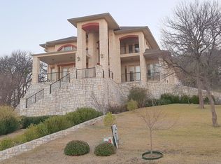 2460 Creekwood Dr, Cedar Hill, TX 75104