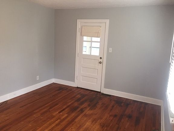 5th image of 315 Warwick Ln