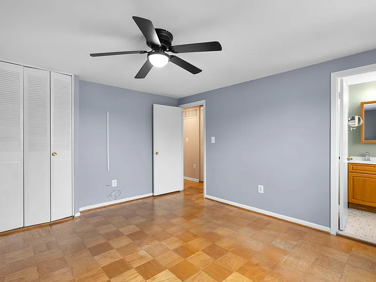 1029 Regina Dr — Photo 12
