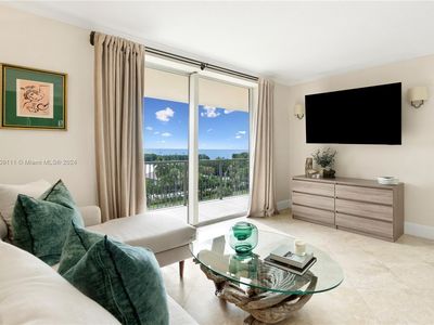 2951 S Bayshore Dr #702, Miami, FL, 33133