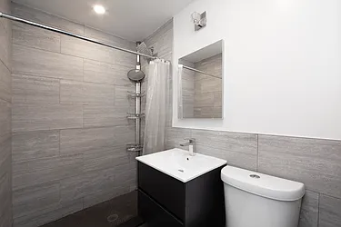 Rented by R New York