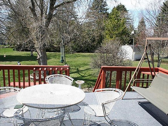 3rd image of 509 Meadow Ln