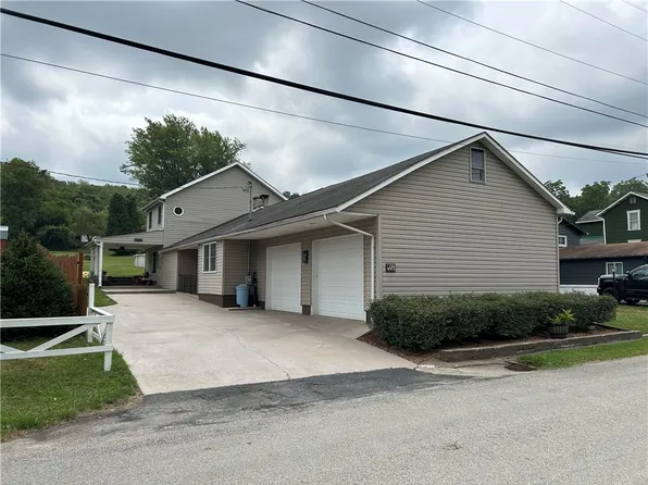 504 Ferguson Rd, Dunbar, PA 15431