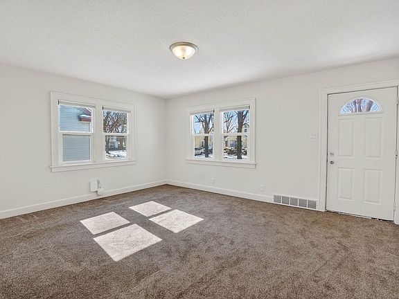 4th image of 516 Cutler St