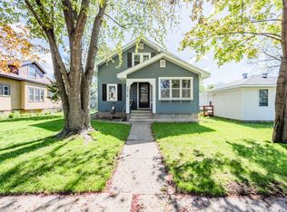 2818 Harvey St, La Crosse, WI 54603