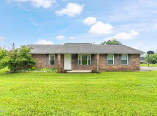 816 Jennifer Dr, Knoxville, TN 37938