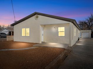 1353 Young Ave SW, Albuquerque, NM 87105