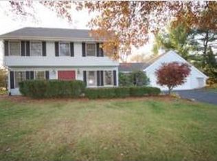 3030 Quail Ridge Rd, Bettendorf, IA 52722