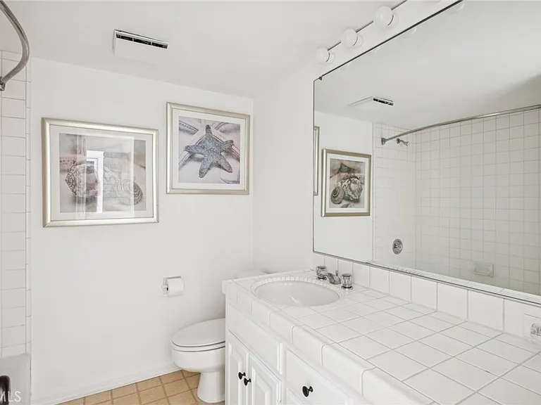 1214 E Balboa Blvd — Photo 14