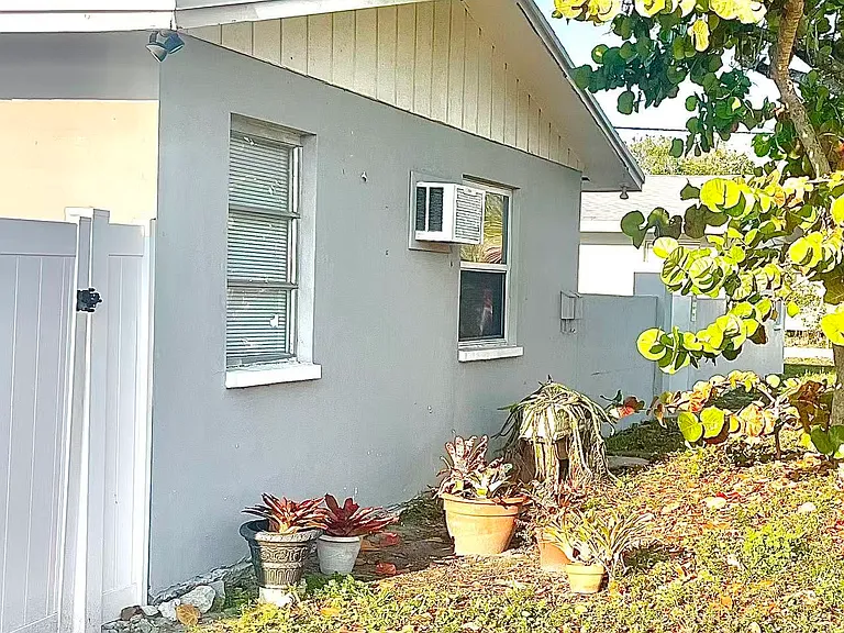 2408 Linhart Ave — Photo 15