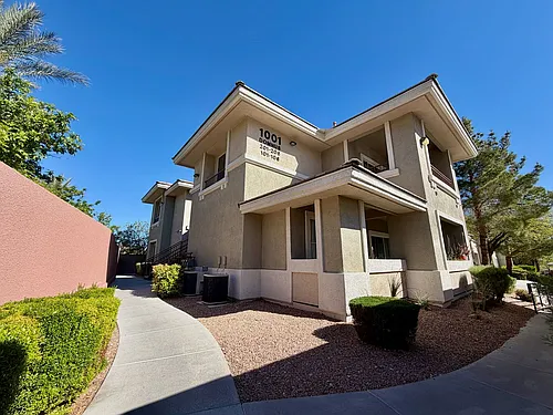 1001 Domnus Ln #202 Photo 1