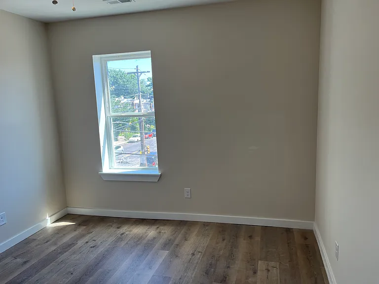 4900 Kingsessing Ave #3 — Photo 9