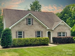 6133 Palomino Rdg, Matthews, NC 28104
