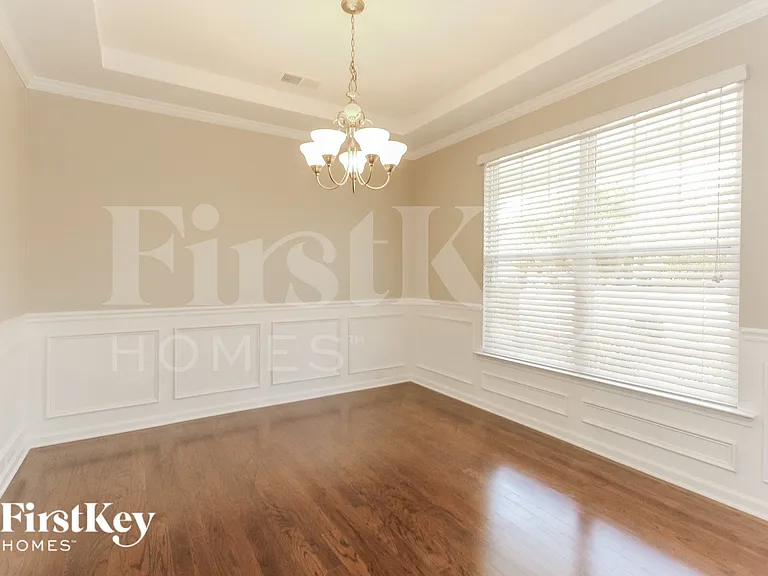 574 Marthas View Dr NW — Photo 4