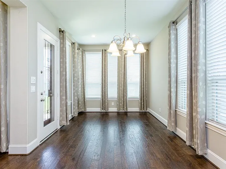 4214 Quiet Dawn Ln — Photo 16