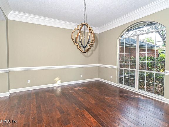 5th image of 1138 COPPERFIELD Circle