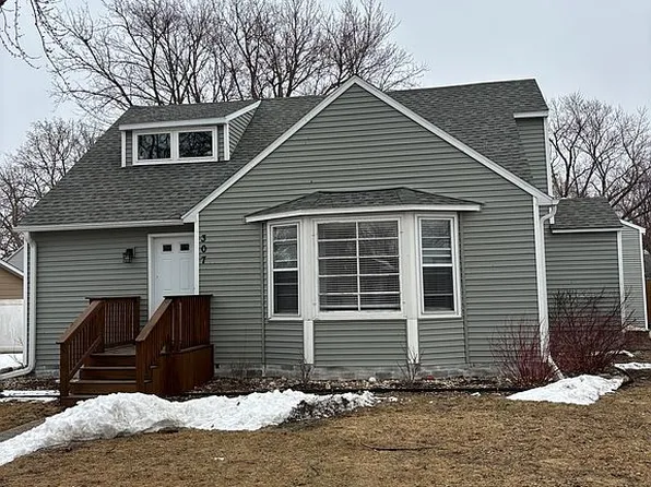 307 Larch St, Harcourt, IA 50544