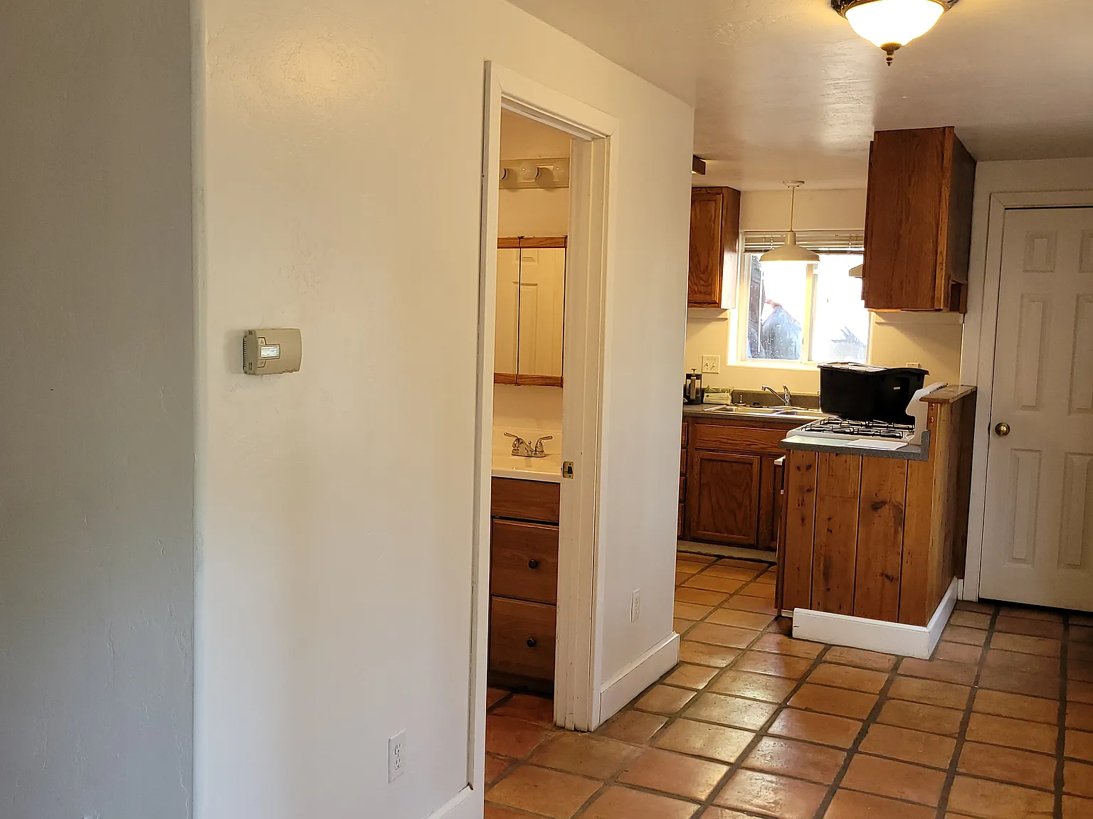 2426 Chof Trl — Photo 2