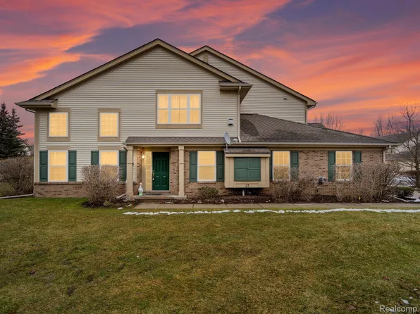 159 S Vis, Auburn Hills, MI 48326