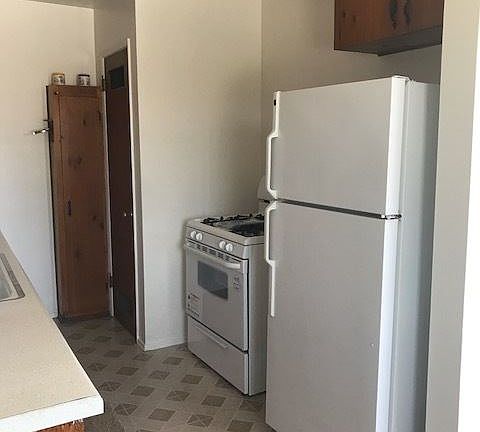 3rd image of 4369 1/2 Maple St