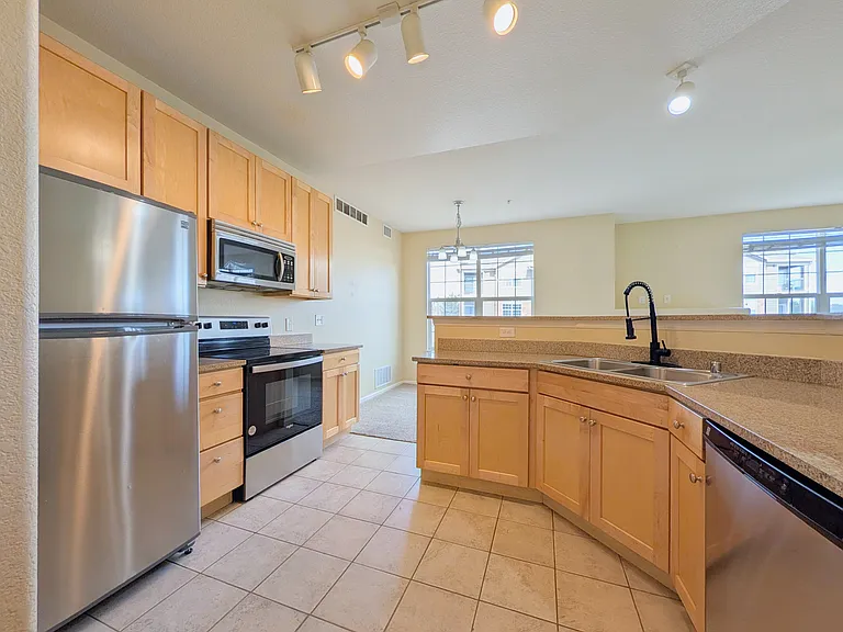 1465 Blue Sky Cir #208 — Photo 8