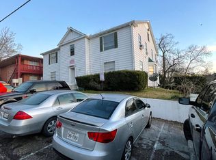 1111 8th St APT 4, Huntsville, TX 77320