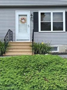 270 Sunderland Rd APT 88, Worcester, MA, 01604