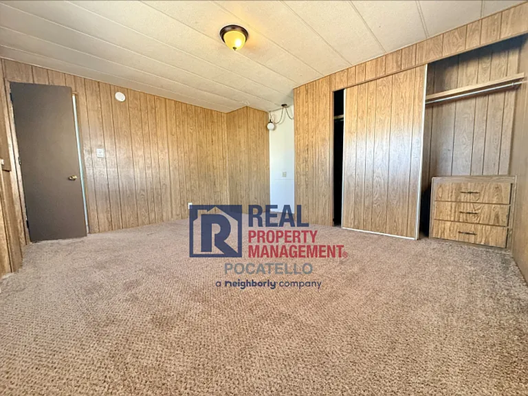 123 Teakwood St — Photo 9