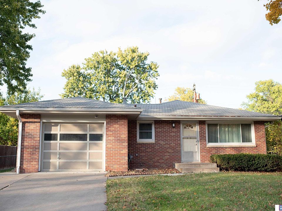 1st image of 1409 Meadow Dale Dr