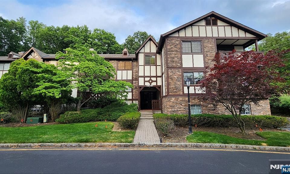 1st image of 3112 Stowe Ln