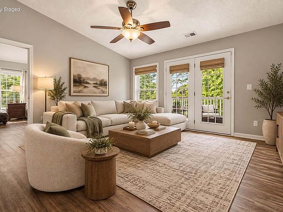 5th image of 614 Ivy Ridge Dr