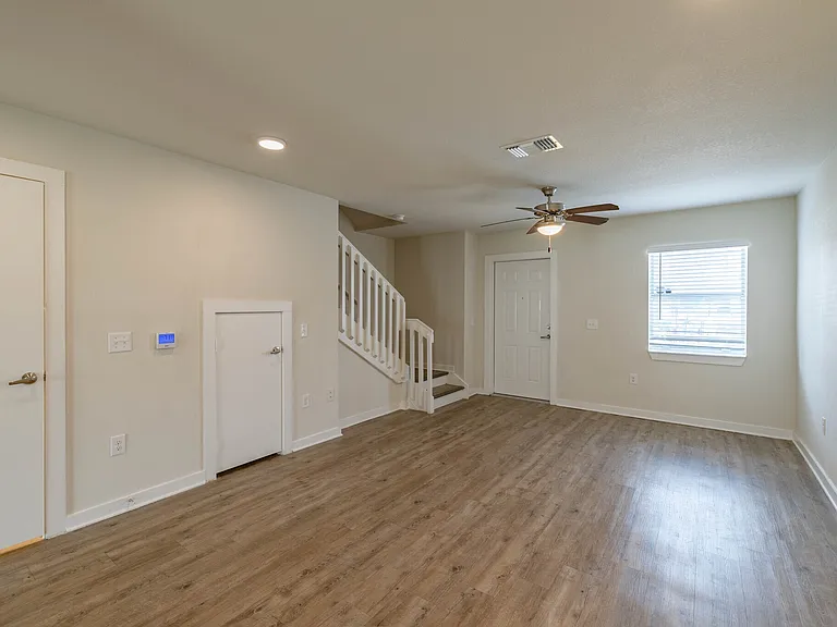 380 NE 4th Ave #17-103 — Photo 15