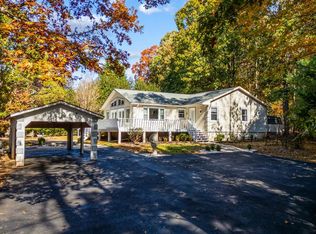 404 Heather Ln, Huddleston, VA 24104