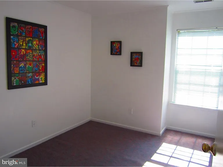 272 Tavistock — Photo 14