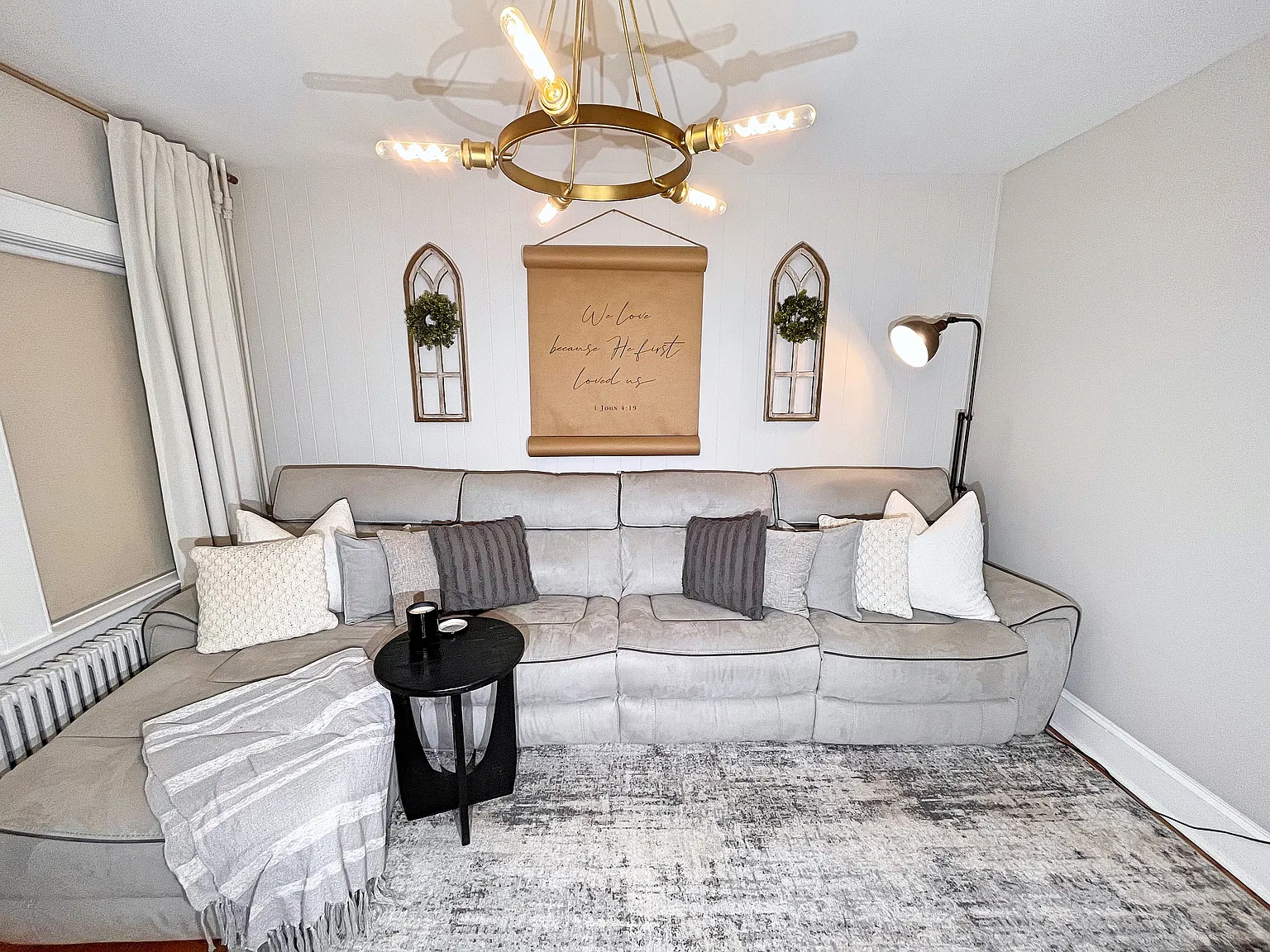 3 bed, 1000 sqft, $3,000 — Photo 1