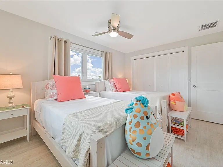 13840 Sleepy Hollow Ln — Photo 26