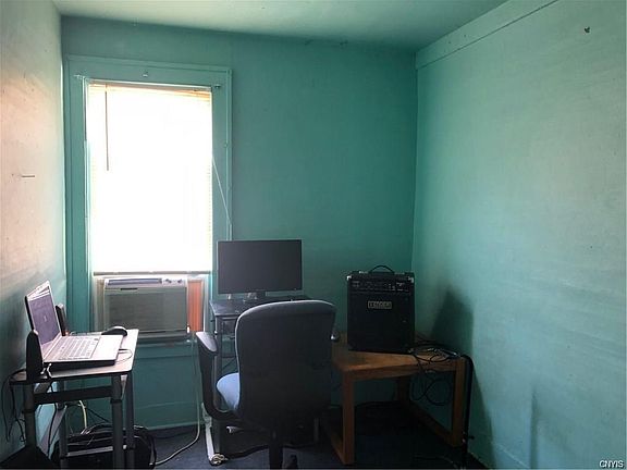 2nd image of 308-310 W Main St