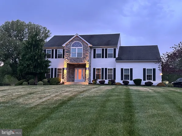 126 Winding Way, Woolwich Township, NJ 08085