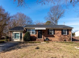 208 Larissa Dr, Newport News, VA 23601