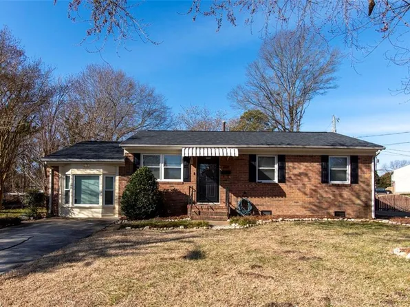 208 Larissa Drive, Newport News, VA 23601