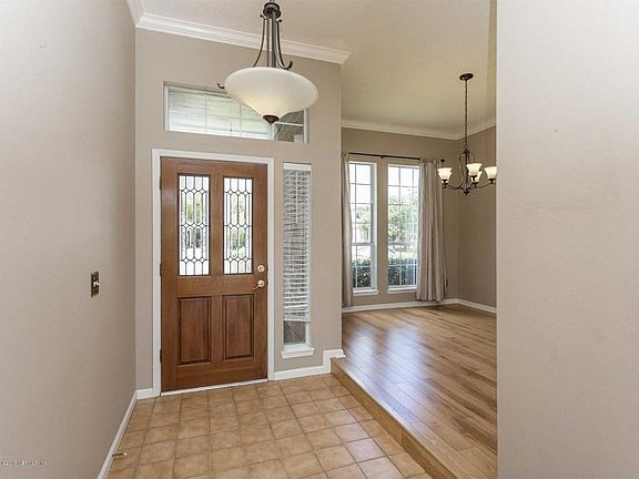 3rd image of 2382 Stonebridge Dr